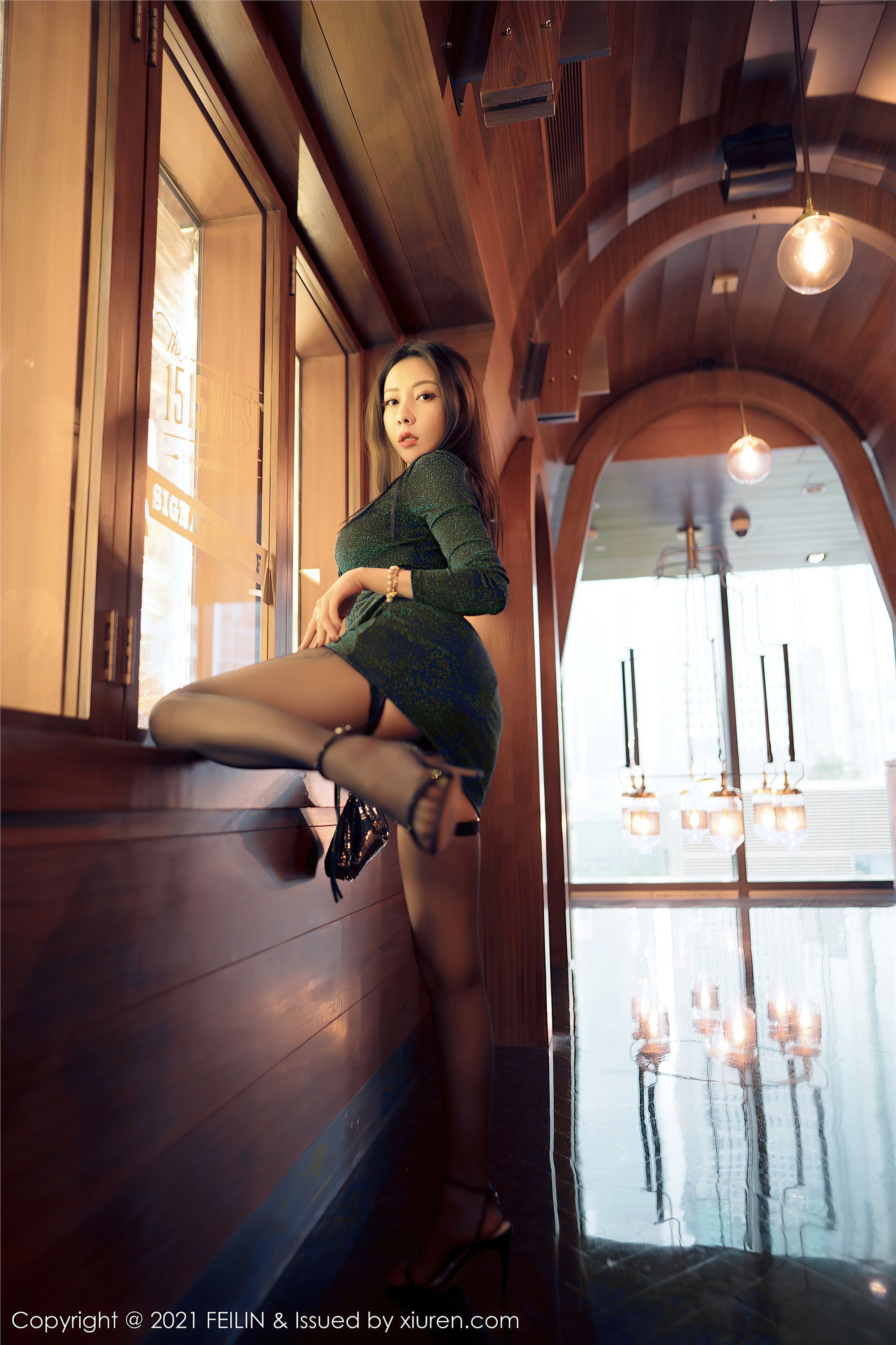 FEILIN 嗲囡囡 2021.10.08 VOL.416 果儿Victoria